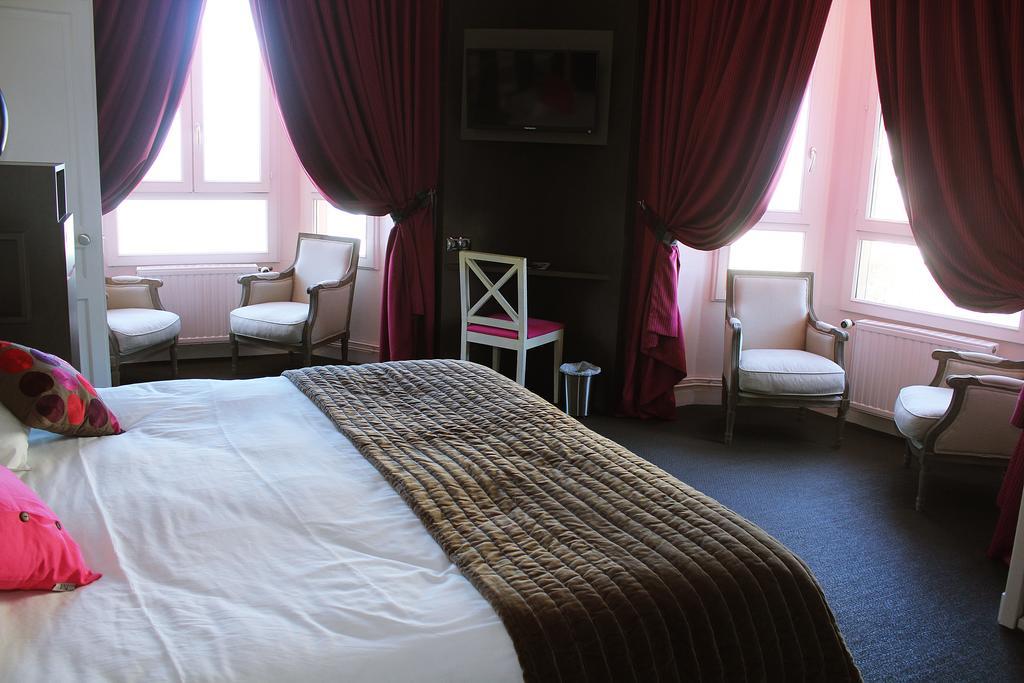 Hotel Des Bains Granville Rom bilde